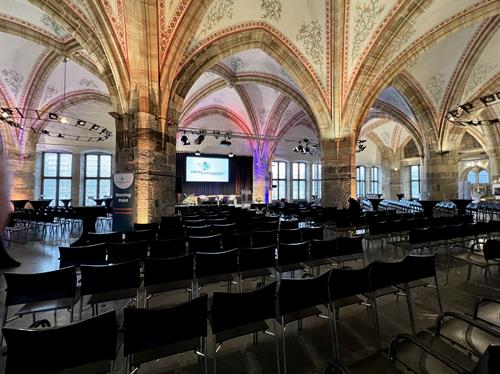 Die Preisverleihung fand im geschichtsträchtigen Krönungssaal des Aachener Rathauses statt. Fotos (2): privat 